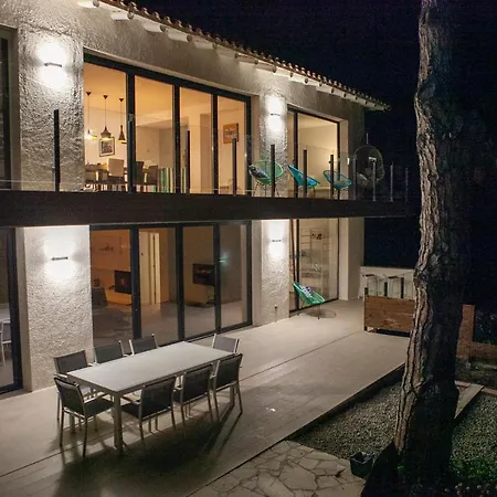 Apartment Casa Karian