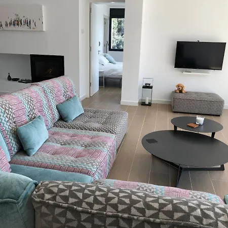 Apartment Casa Karian *